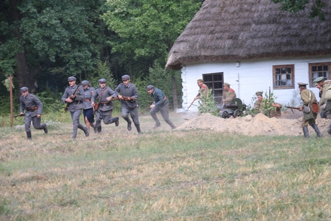 Letni kurs historii w skansenie