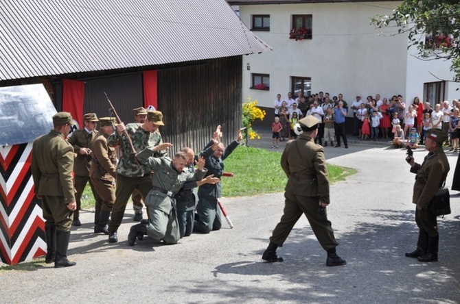 Pamiętają o partyzantach