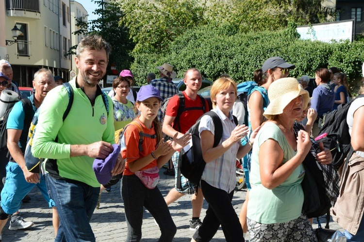 "Jedynki" wchodzą do Strzelec