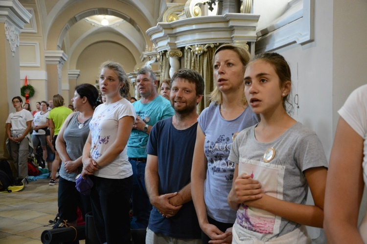 Pielgrzymkowa Eucharystia u św. Wawrzyńca