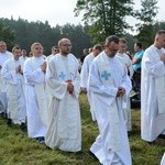 Msza św. na polanie w Pietraszowie