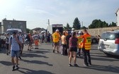 Pielgrzymi idą dziś przez cały dzień