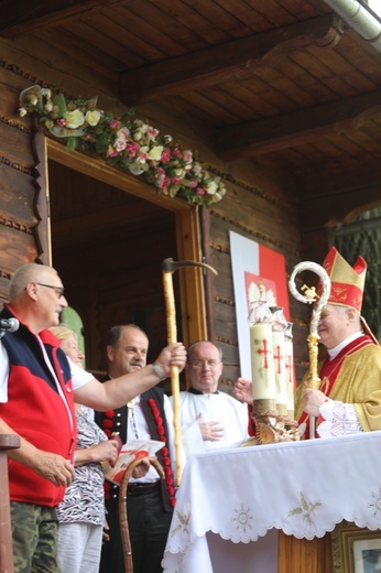 Msza św. w leśnej kaplicy na Baraniej Cisieckiej