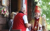 Msza św. w leśnej kaplicy na Baraniej Cisieckiej