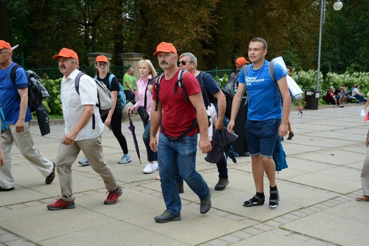 "Piątki" na ostatniej prostej