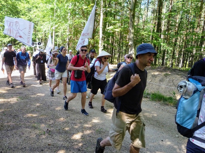 "Złota 15" w drodze na Jasną Górę