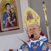 ►	O pogłębienie religijnej formacji w małżeństwach apelował bp Henryk Tomasik.