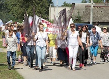 ▲	Tym razem do Jarosławic dotarło ponad 250 pątników.