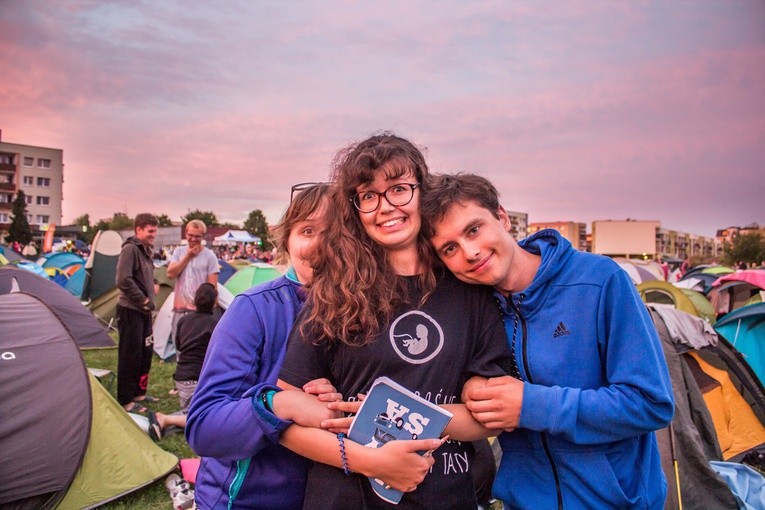 Pielgrzymka z "trójeczką"