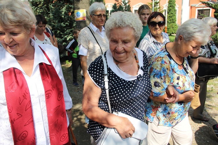 Pielgrzymka i piknik w Henrykowie