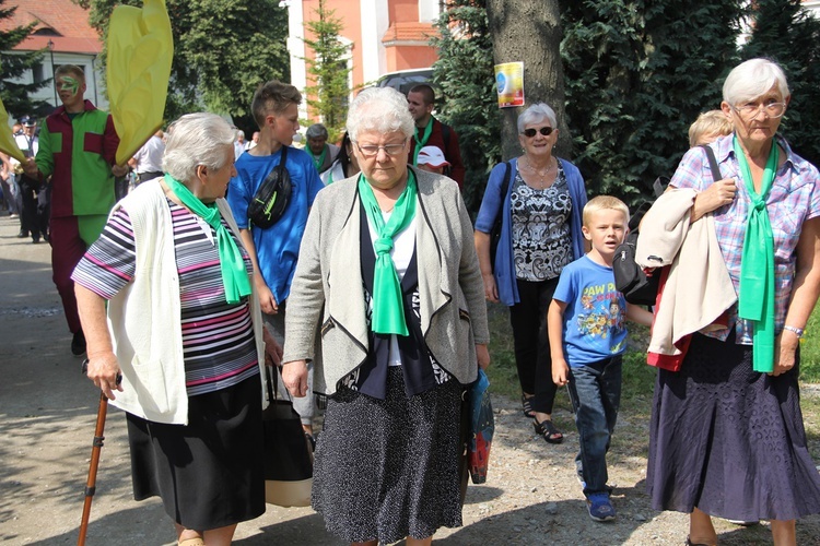 Pielgrzymka i piknik w Henrykowie