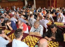 Królewska gra w Dzikowie