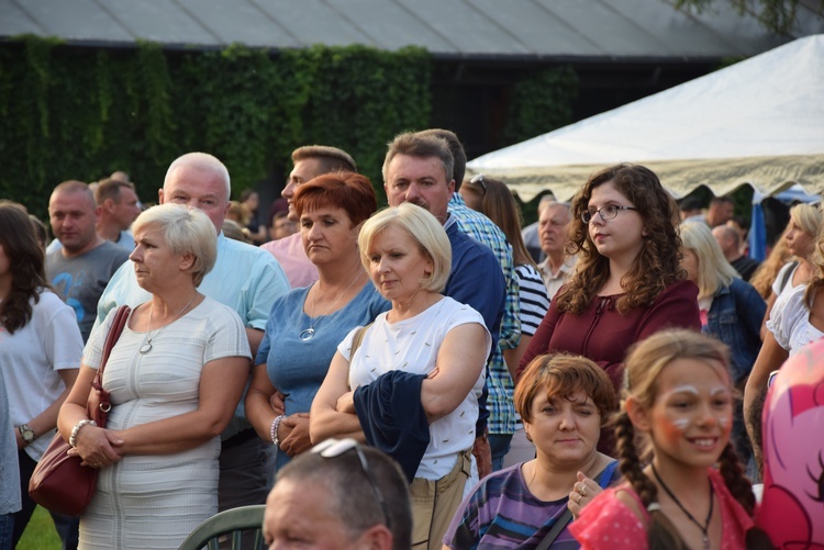 Święto chleba i miodu w Radziejowicach