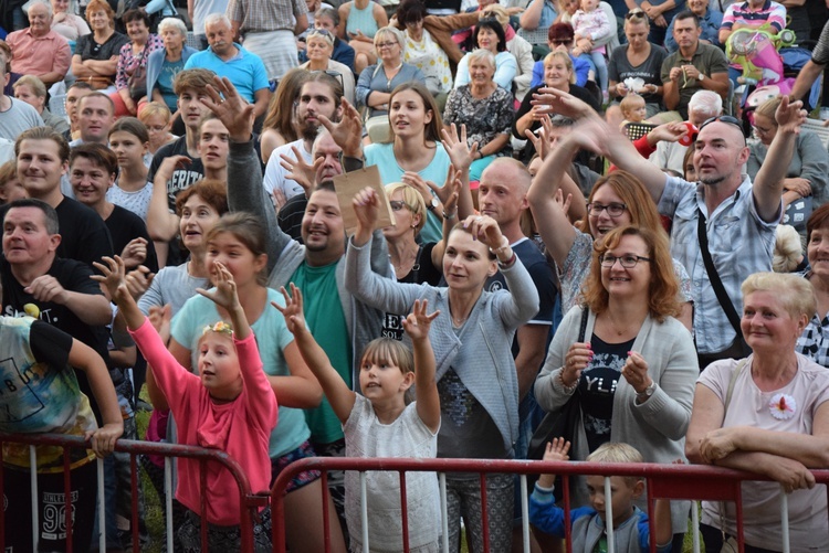 Święto chleba i miodu w Radziejowicach