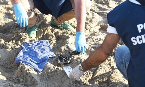Policja poszukuje sprawców brutalnego napadu na Polaków w Rimini