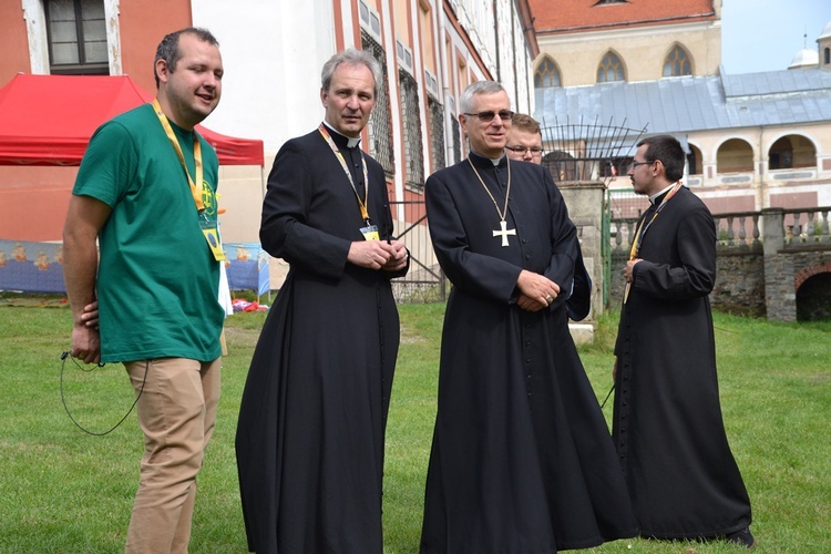 Pielgrzymka i piknik w Henrykowie cz. 2