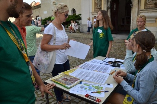 Pielgrzymka i piknik w Henrykowie cz. 2