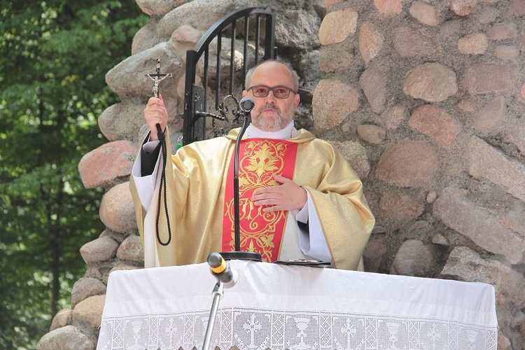 Błogosławieństwo groty Matki Bożej z Lourdes w Bińczu