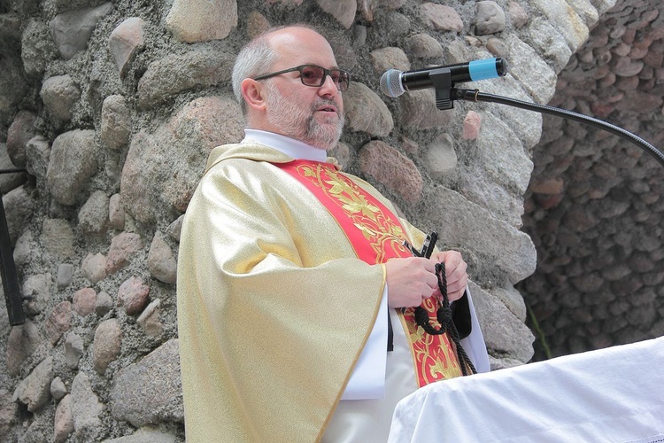 Błogosławieństwo groty Matki Bożej z Lourdes w Bińczu