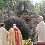 Błogosławieństwo groty Matki Bożej z Lourdes w Bińczu