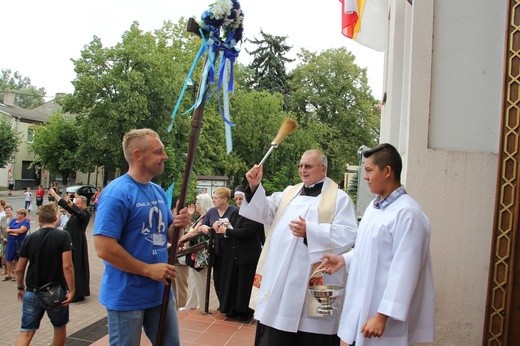 Powrót pielgrzymów do Głowna