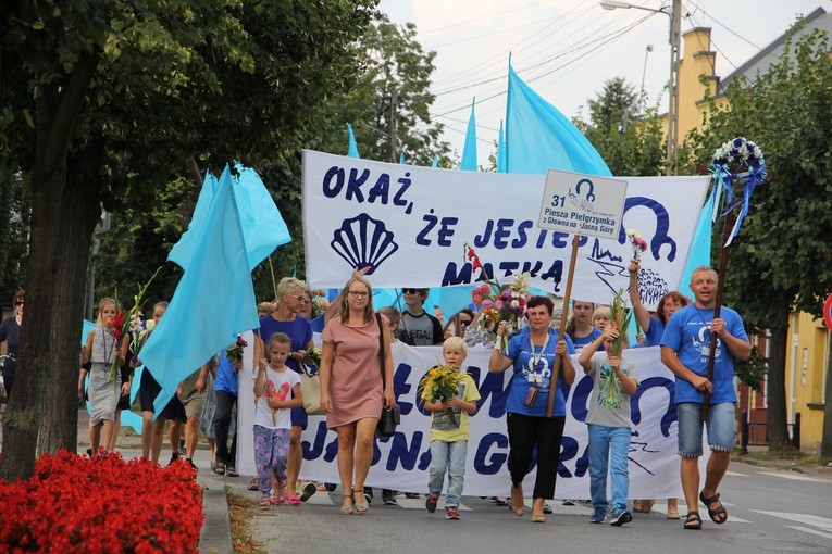 Powrót pielgrzymów do Głowna