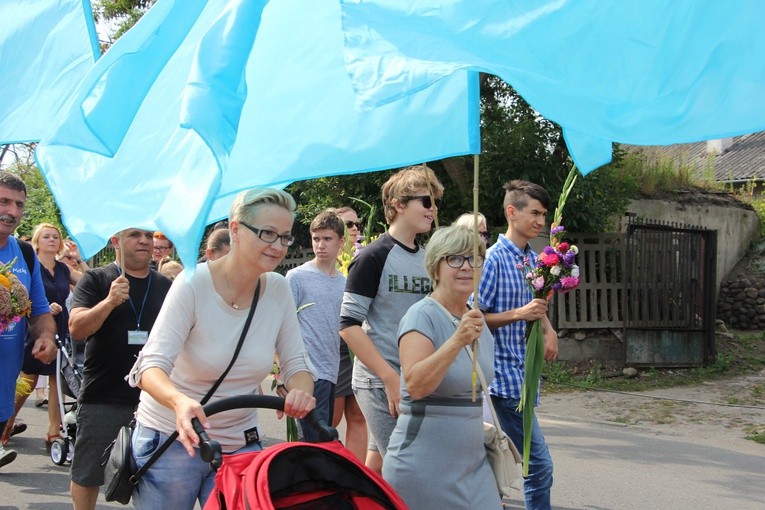 Powrót pielgrzymów do Głowna