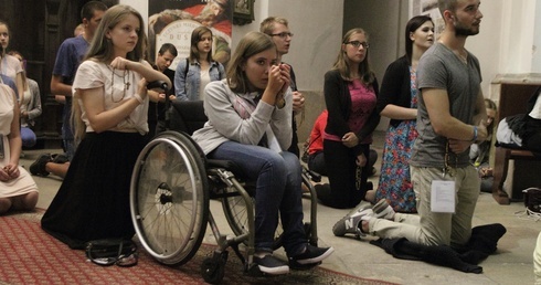 "Zdrowaś Maryjo" na kilkaset serc