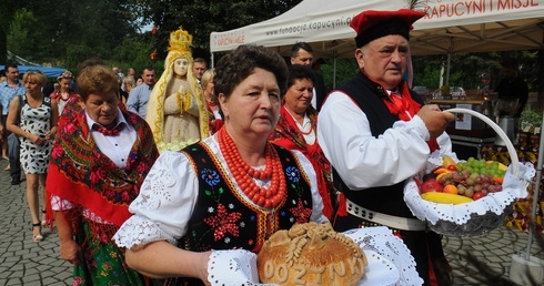 Matka Boża z ziaren zbóż