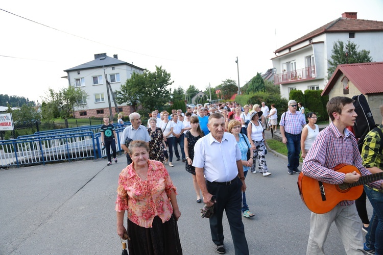 Droga Krzyżowa w Jamnicy