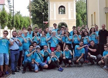 Grupowe zdjęcie biorących udział w warsztatach KSM-owiczów.