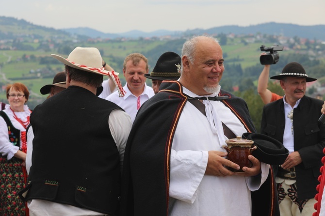 Karpacka watra na Złotym Groniu w Istebnej