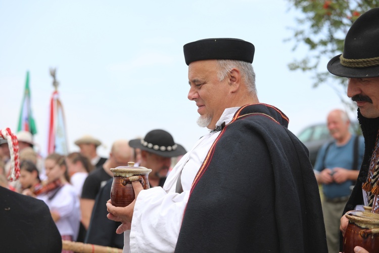 Karpacka watra na Złotym Groniu w Istebnej