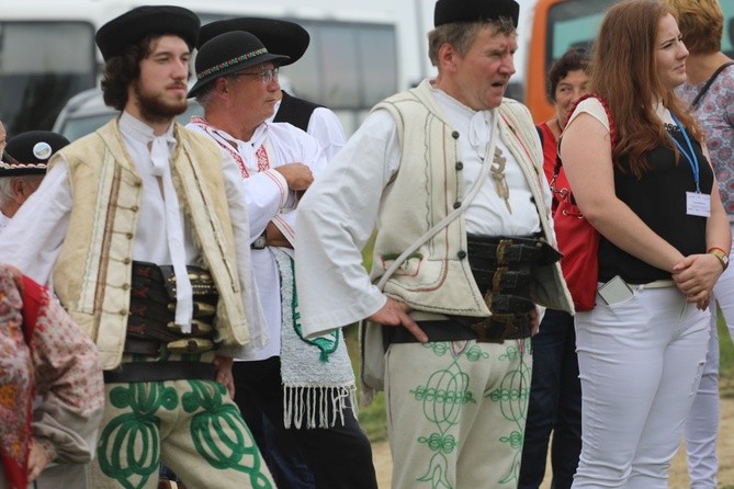 Karpacka watra na Złotym Groniu w Istebnej