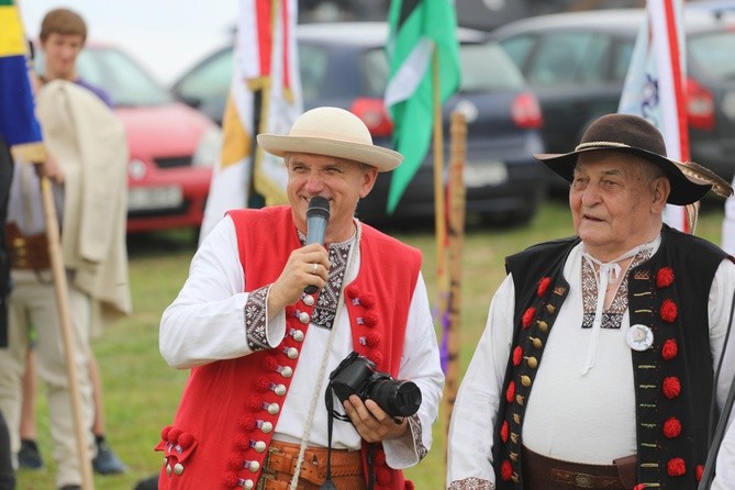 Karpacka watra na Złotym Groniu w Istebnej