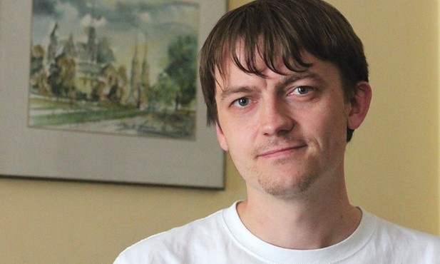 Łukasz Krzyszczuk – pracownik Oddziału Rękopisów Biblioteki Uniwersyteckiej we Wrocławiu oraz doktorant przy Pracowni Starożytnego Bliskiego Wschodu i Tradycji Biblijnej w Instytucie Studiów Klasycznych, Śródziemnomorskich i Orientalnych na Wydziale Filologicznym UWr.