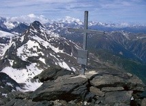 Szczyt Bortelhornu (3194 m n.p.m.).