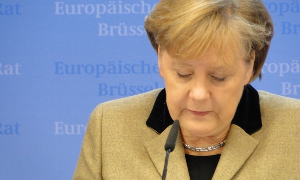 Ponad tysiąc zawiadomień do prokuratury o zdradzie stanu przez Merkel