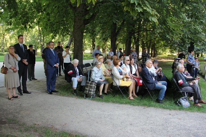 73. rocznica zbombardowania Pasażu Simonsa