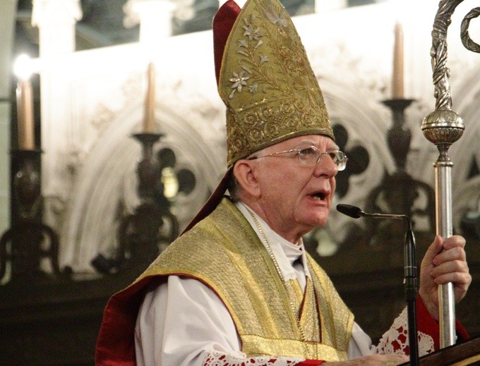 Abp Jędraszewski: Świat znowu odcina się od Boga