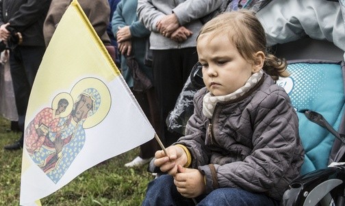 Witamy Cię, Królowo, w miejscu Cudu nad Wisłą