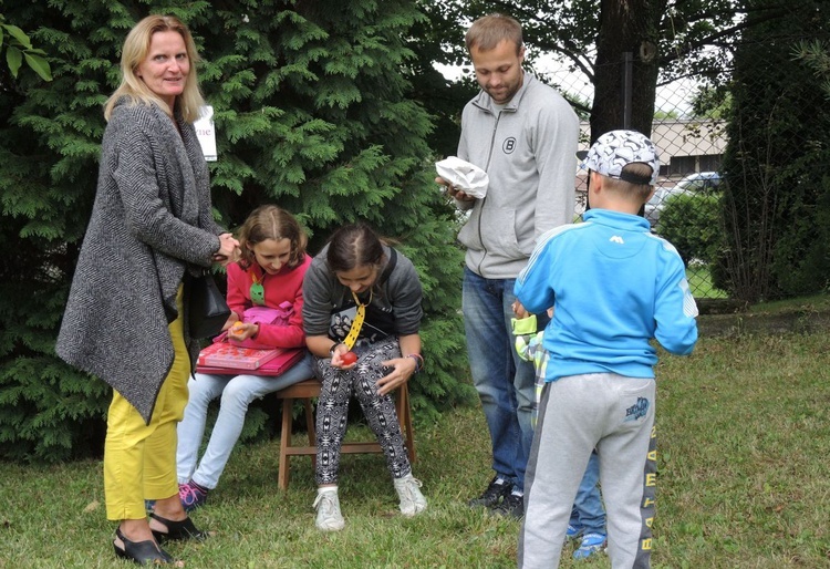 Festyn parafialny na Złotych Łanach