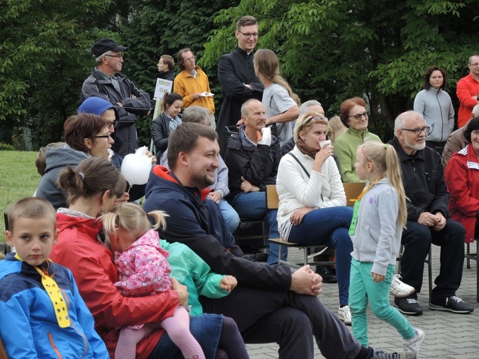 Festyn parafialny na Złotych Łanach