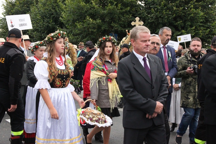 Wojewódzkie dożynki w Urazie