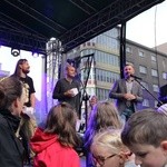 Muzyka przez duże eM koncert