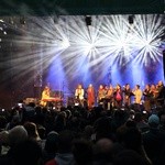 Muzyka przez duże eM koncert