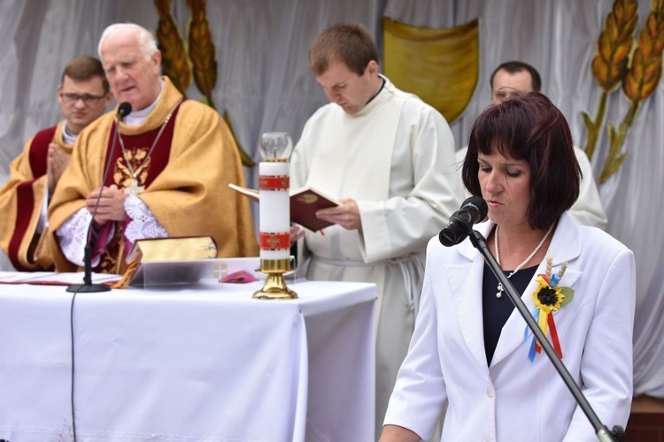 Diecezjalne dożynki w Lutomii Dolnej