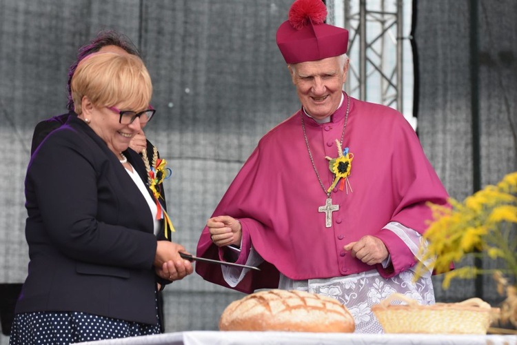 Dożynki diecezjalne w Lutomii Dolnej