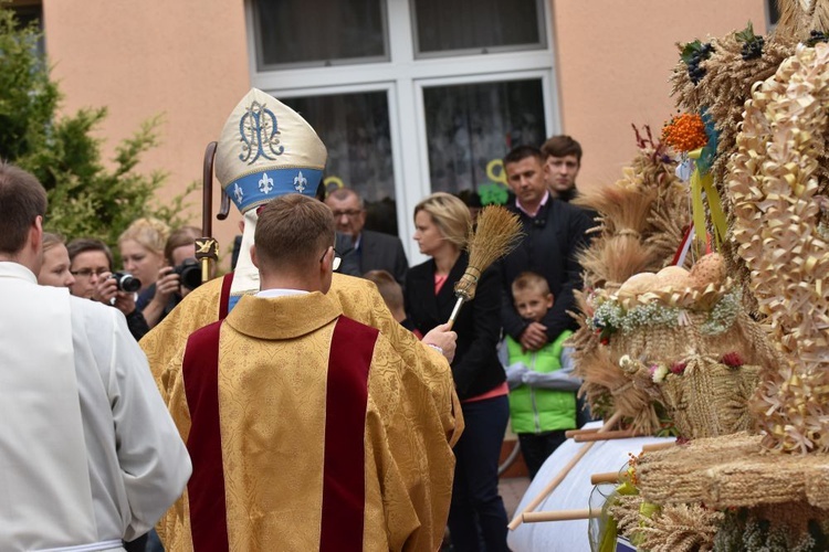 Dożynki diecezjalne w Lutomii Dolnej