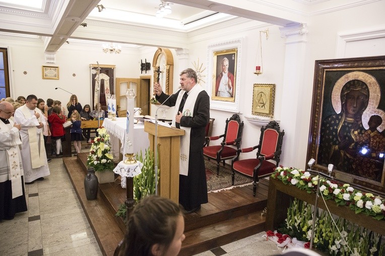 W sanktuarium Jana Pawła II